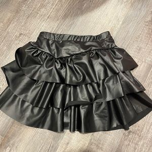 leather skirt
